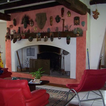 Le Burgaud Grande Maison Atypique מראה חיצוני תמונה